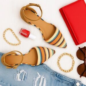 Crown Vintage Evalinda multi-color buckle flats ❤️